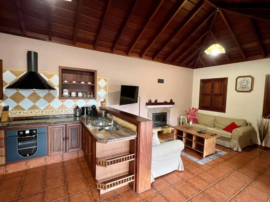 Rustic House La Montana Villa Brena Baja Exterior photo